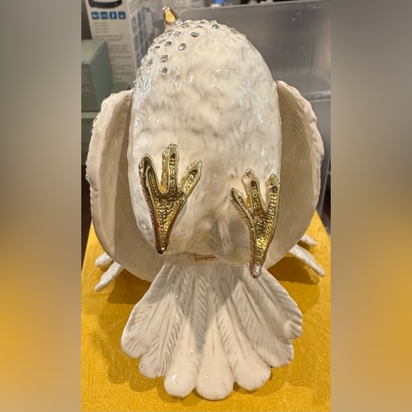 Stunning White Dove Trinket Holder White Enamel & Silver Crystals Gold Trim NIB - Picture 6 of 7